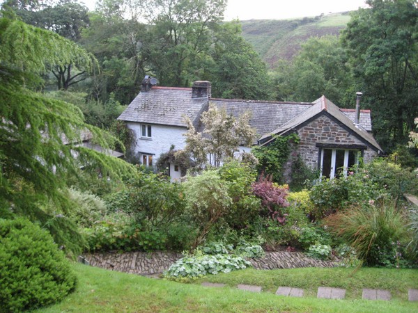 Enjoy this garden and tea rooms in Devon